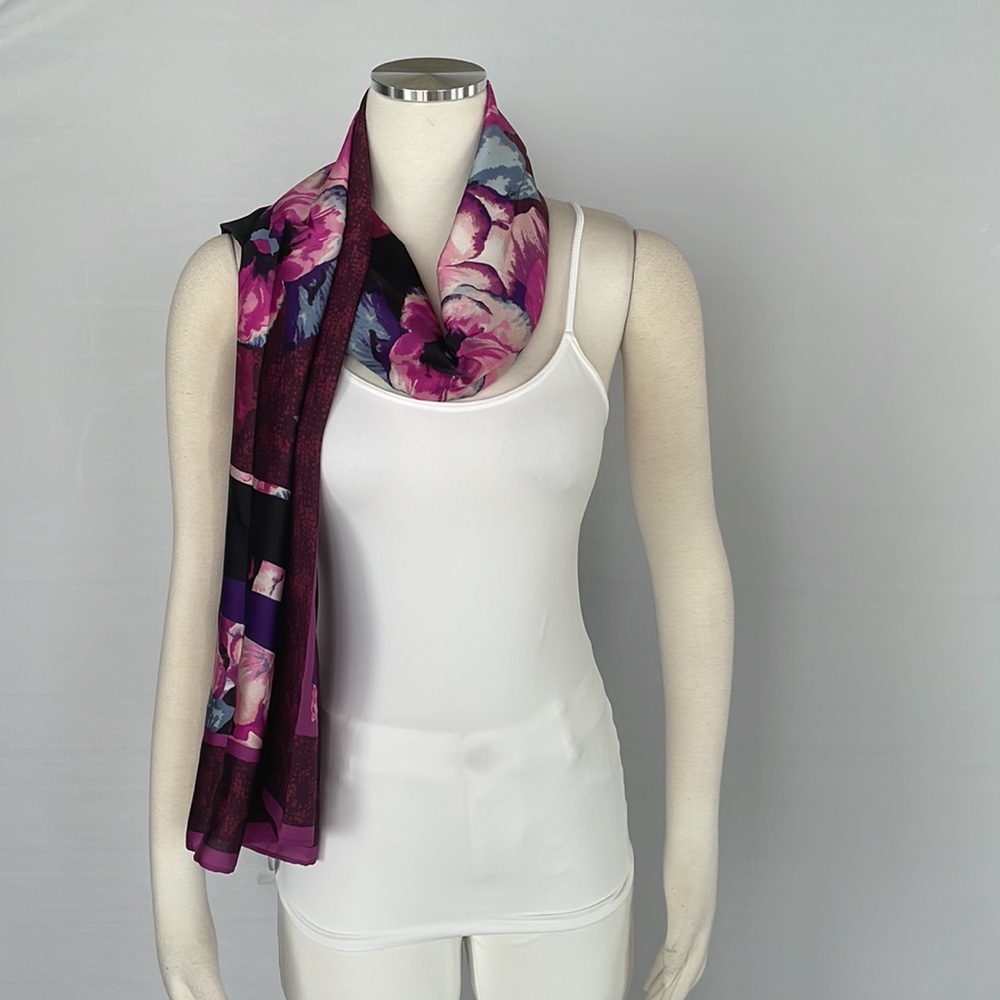 NWT WHBM Viola Oblong Scarf Cabernet - Picture 10 of 14